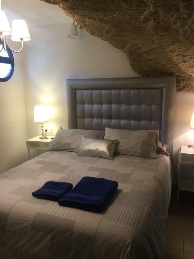 Casa Cueva Un Rincon En La Roca Villa Setenil De Las Bodegas Ngoại thất bức ảnh